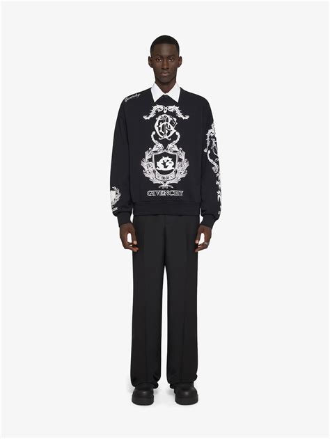 givenchy pitbull sweater|givenchy crest sweatshirt.